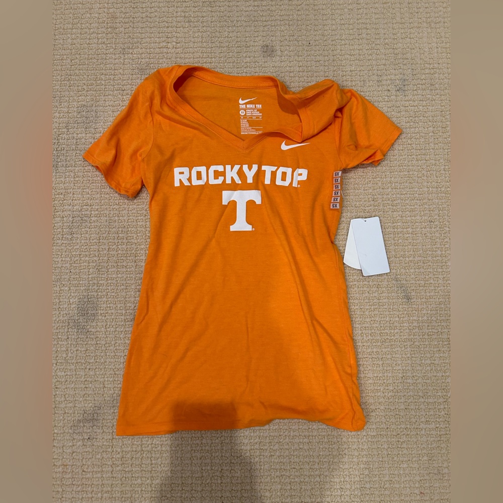 Nike Rocky Top UTK Shirt in Tennessee Orange NWT - Size: XSmall